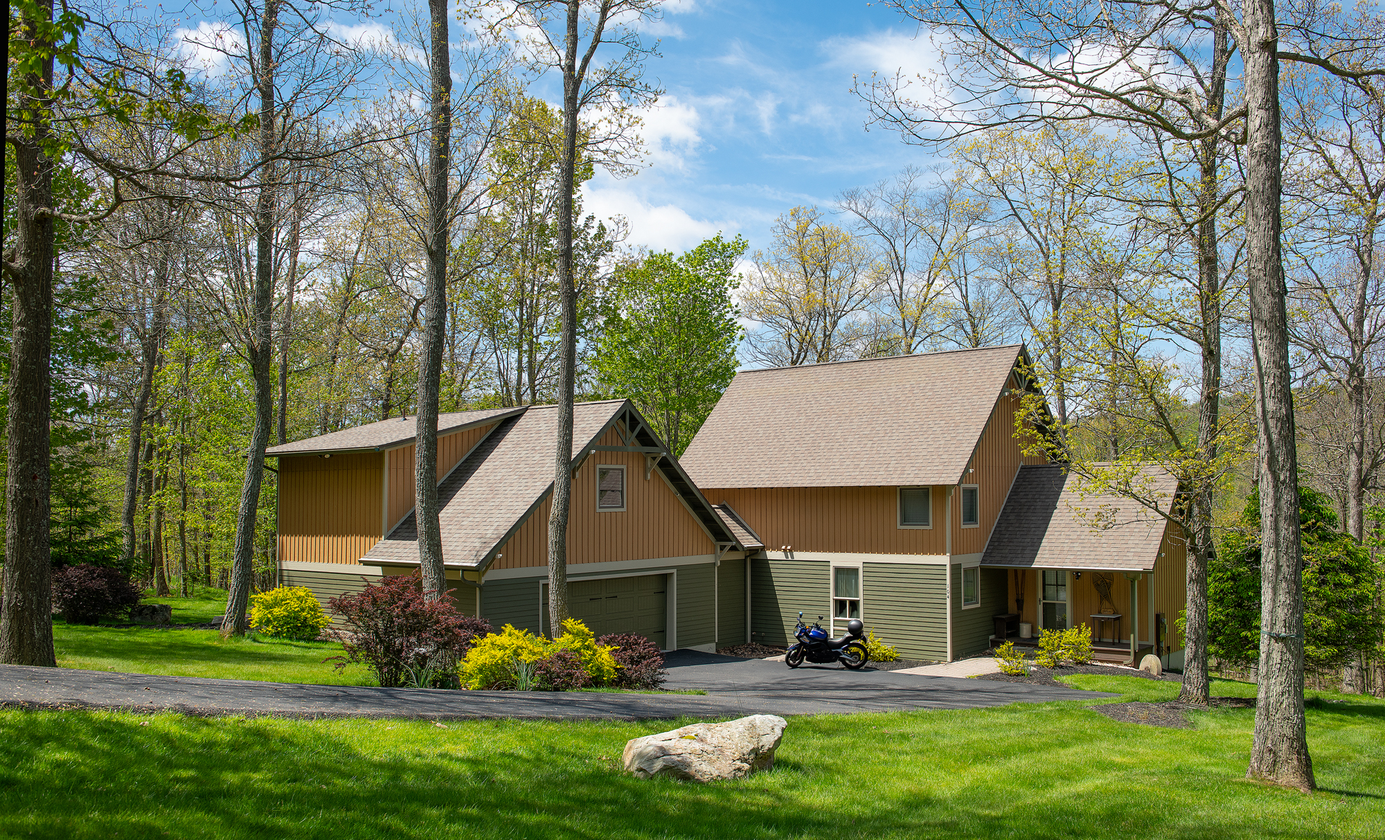 Premium-Mountain-Real-Estate-Ridgeview-Valley-Homes-for-Sale-Deep-Creek-Lake-09